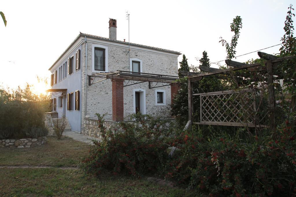 Kokkymelon Toxotes Xanthis Exterior foto